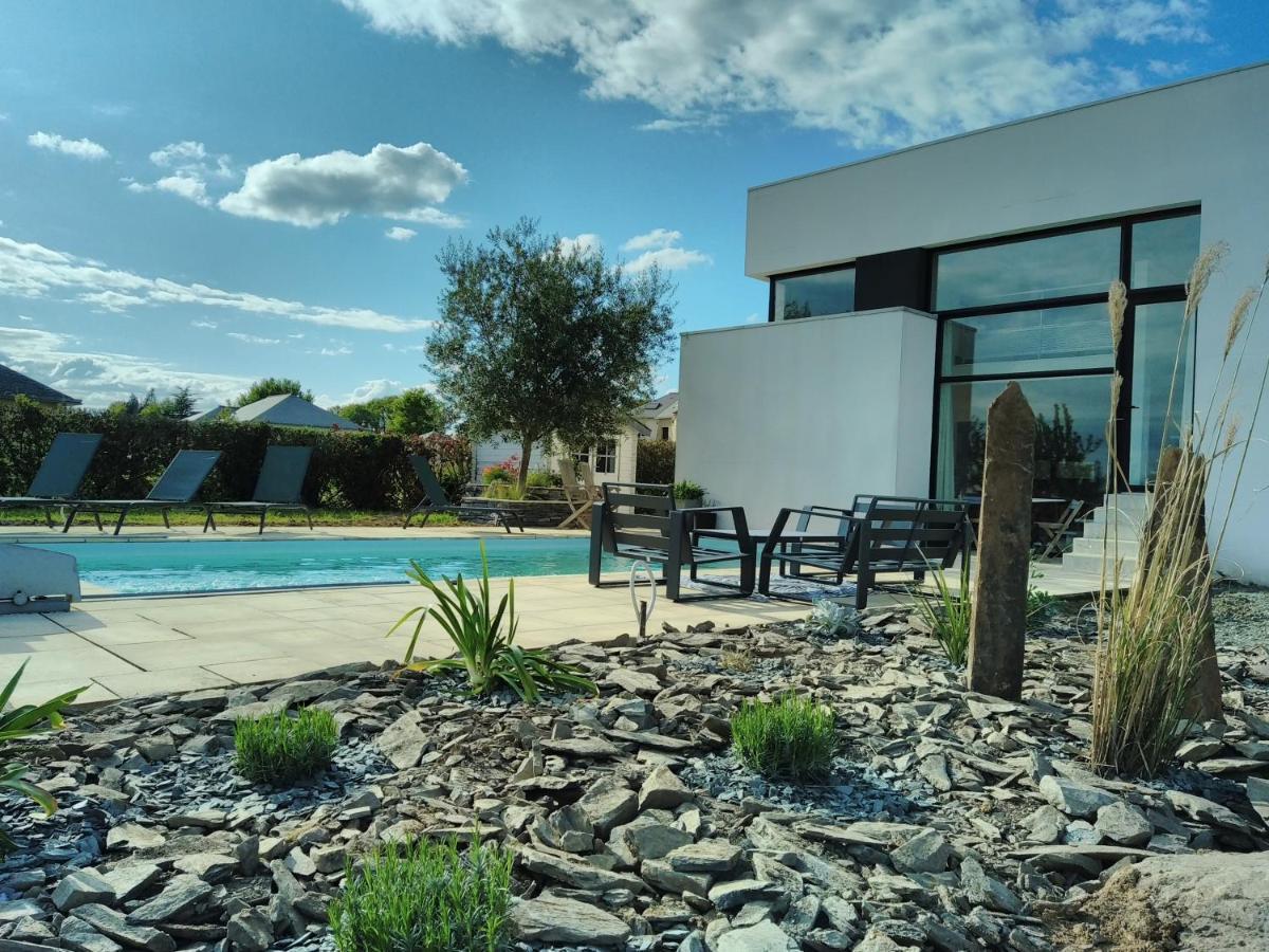 Maison/Villa avec piscine privée Gîte Brain d'eau La Chapelle-de-Brain Extérieur photo